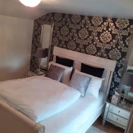 The Little Pink House * Thurles