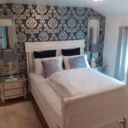 Habitación en casa particular The Little Pink House Thurles